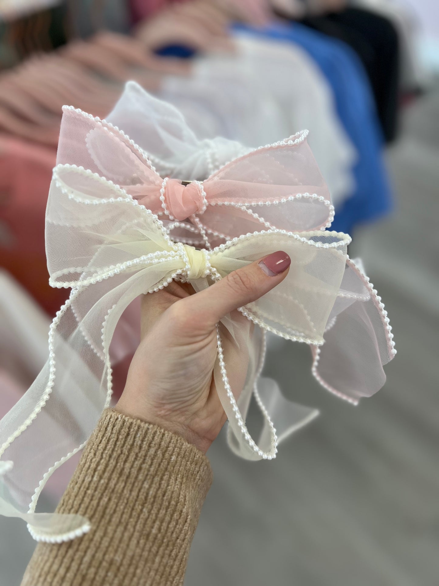 Pearly Hair Bow