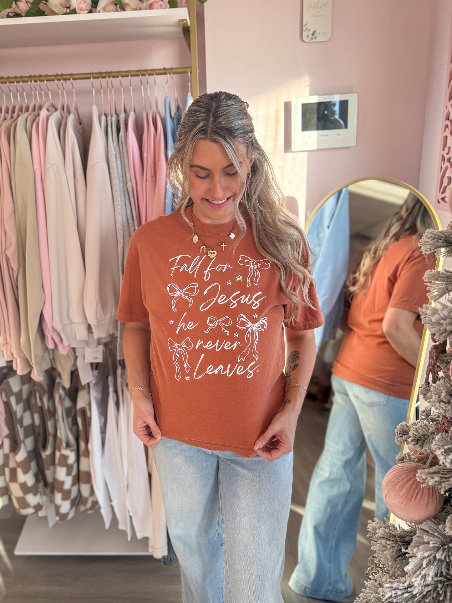 Fall For Jesus He Never Leaves