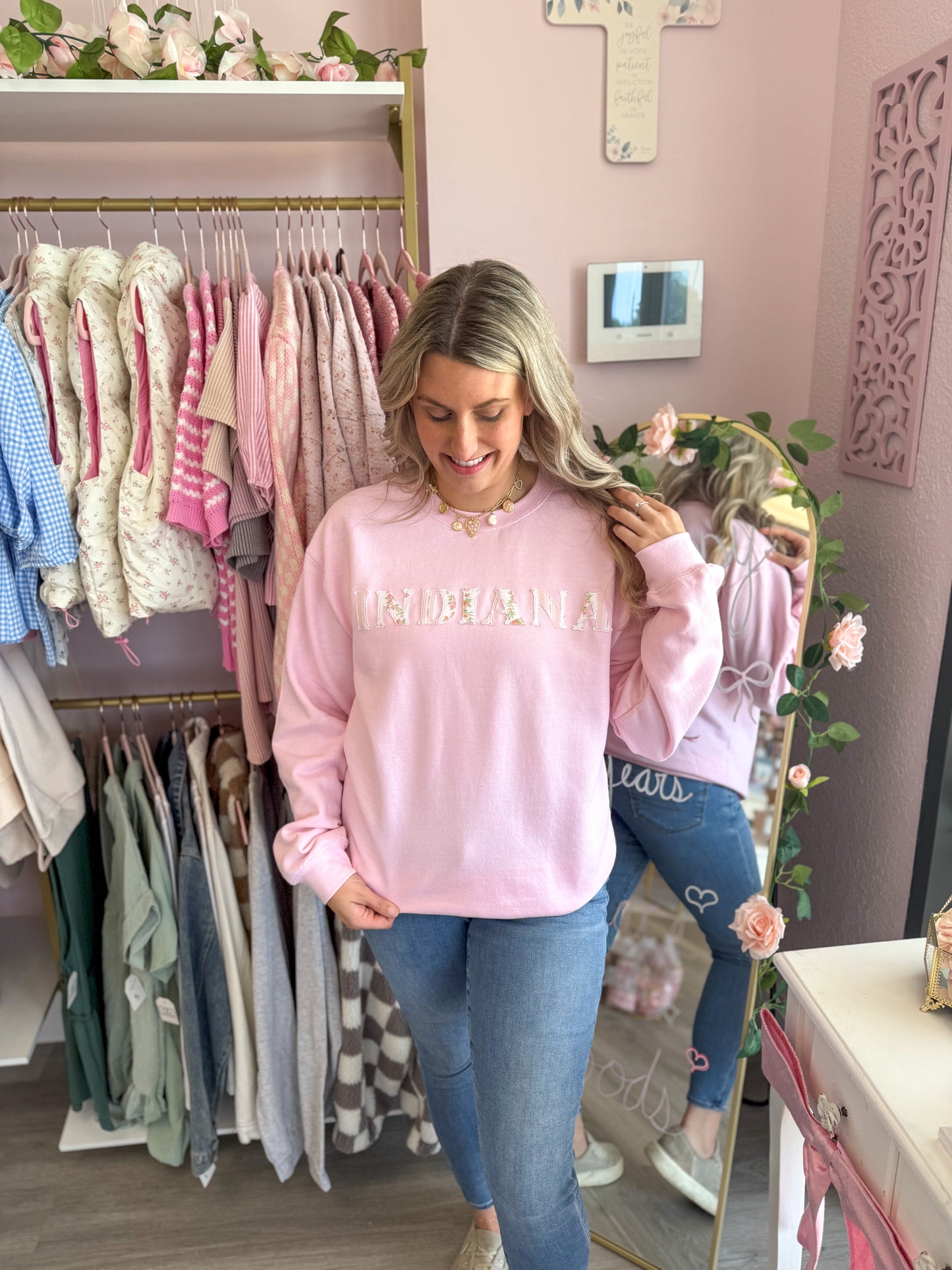 Indiana Hand-Stitched Crewneck Pink | Women’s Sweatshirt