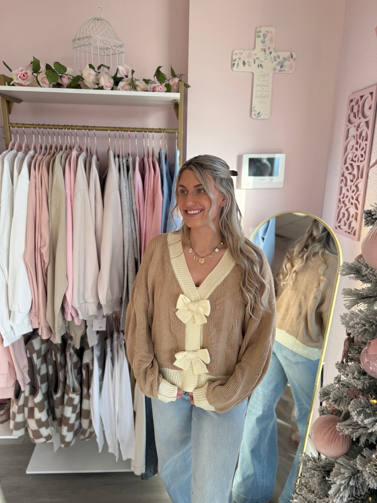 Bow Sweater Khaki w/Cream Details