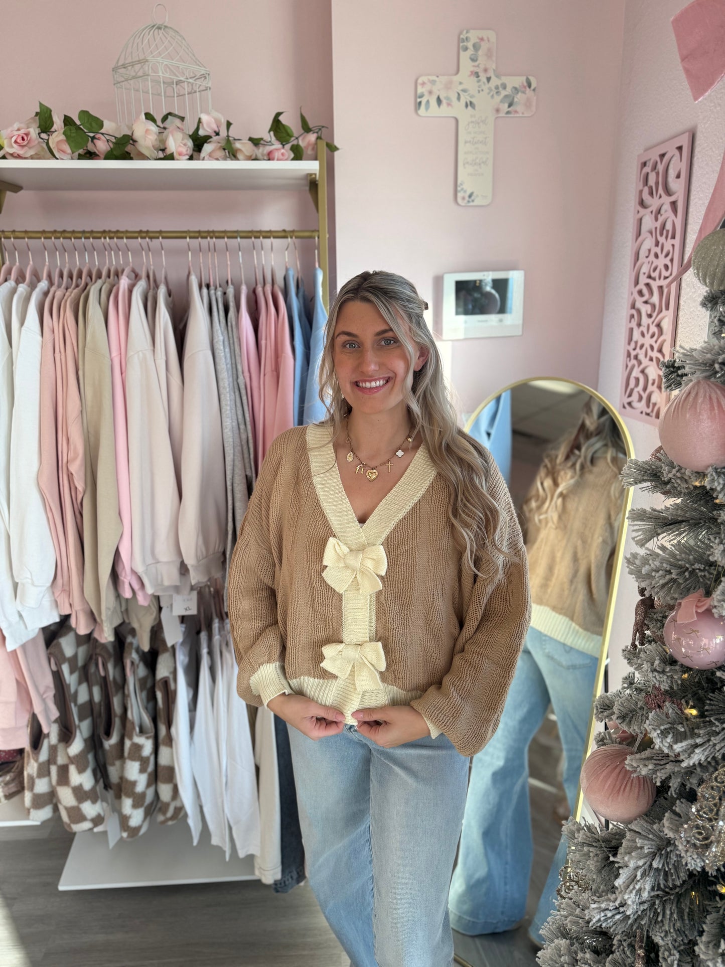 Bow Sweater Khaki w/Cream Details